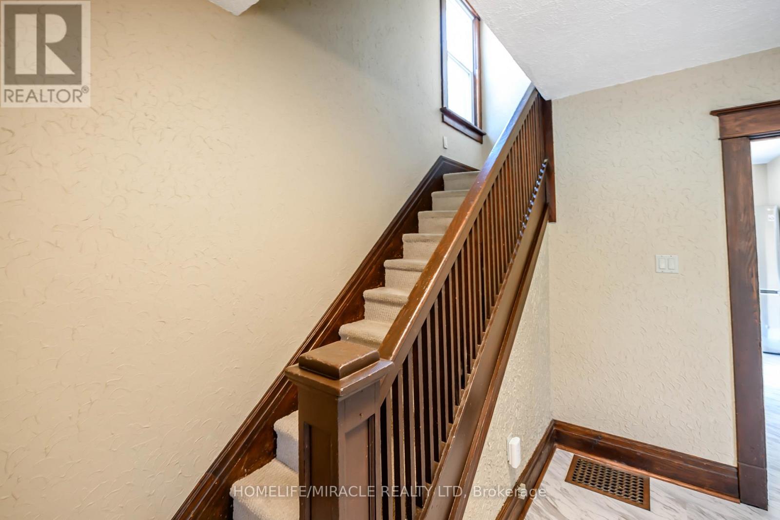 4428 Homewood Avenue, Niagara Falls, Ontario  L2E 4X5 - Photo 20 - X13699592