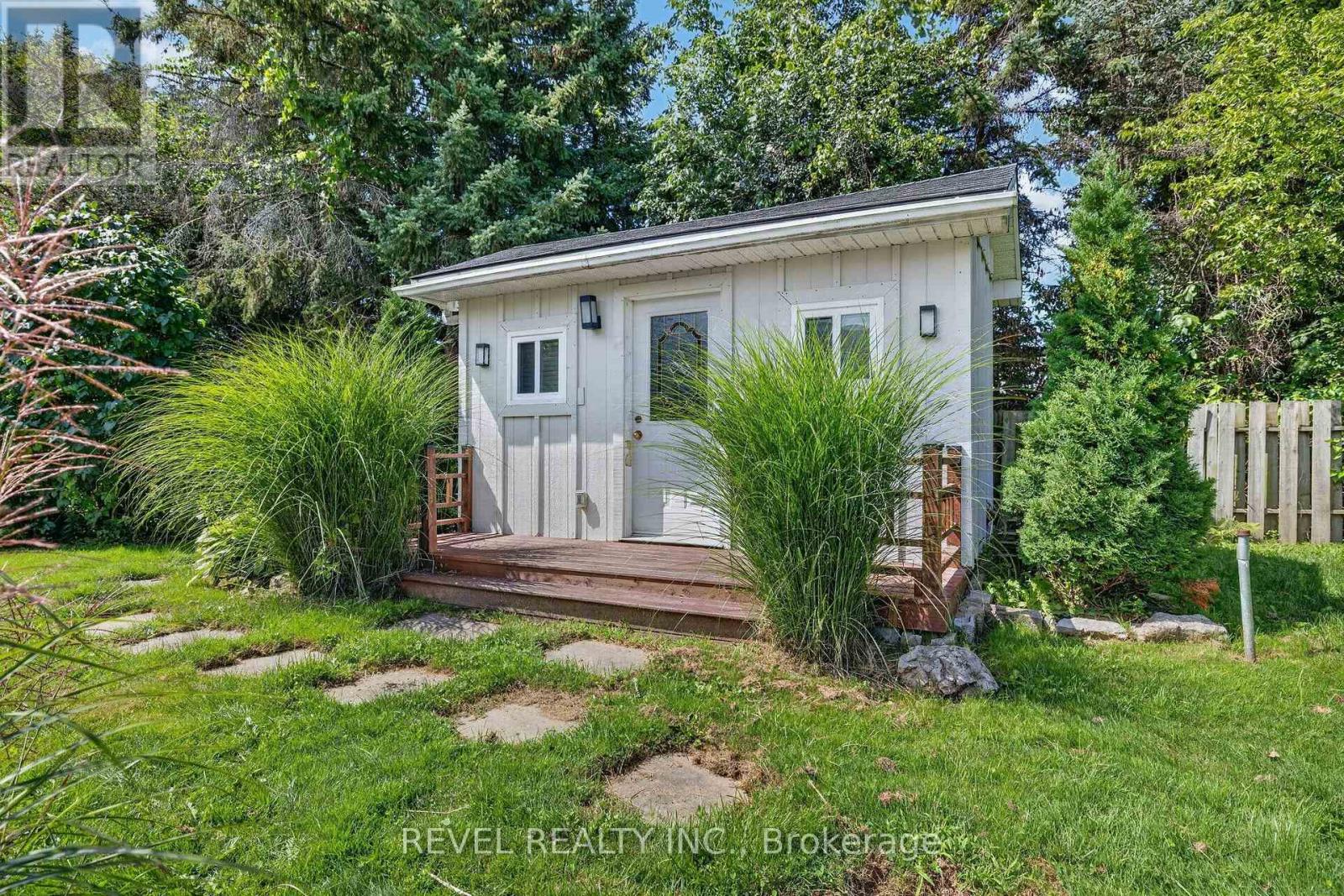 1036 Shellard Side Road, North Dumfries, Ontario  N1R 5S2 - Photo 46 - X13699598