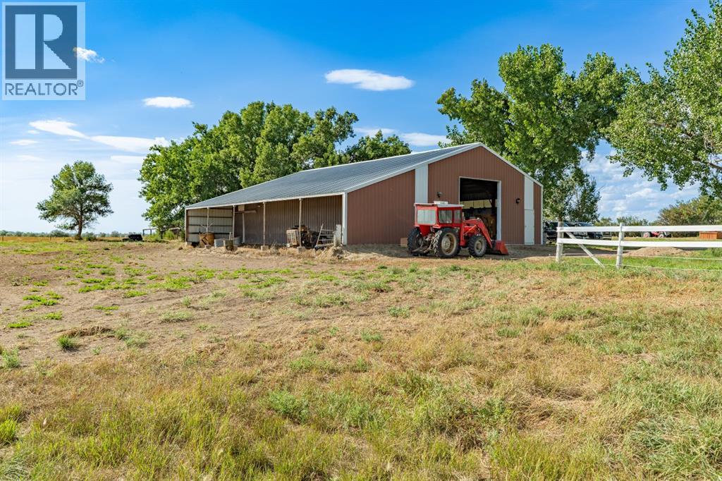 12128 Black & White Trail, Rural Cypress County, Alberta  T1A 7G5 - Photo 37 - A2338904