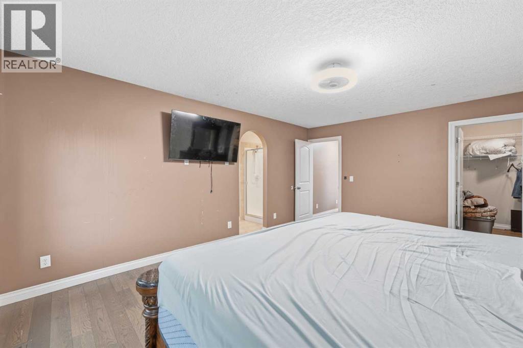 290 Valleyview Court SE, Calgary, Alberta  T2B 0K7 - Photo 36 - A2326452