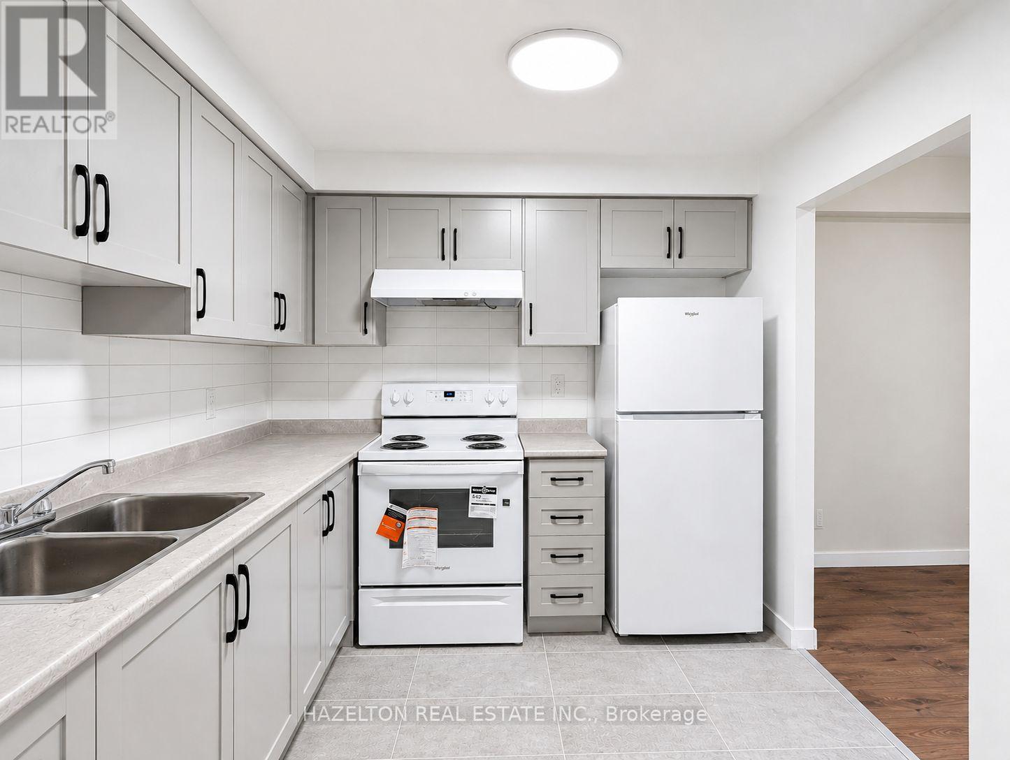 102 - 57 Parkwoods Village Drive, Toronto, Ontario  M3A 2X3 - Photo 4 - C13699482