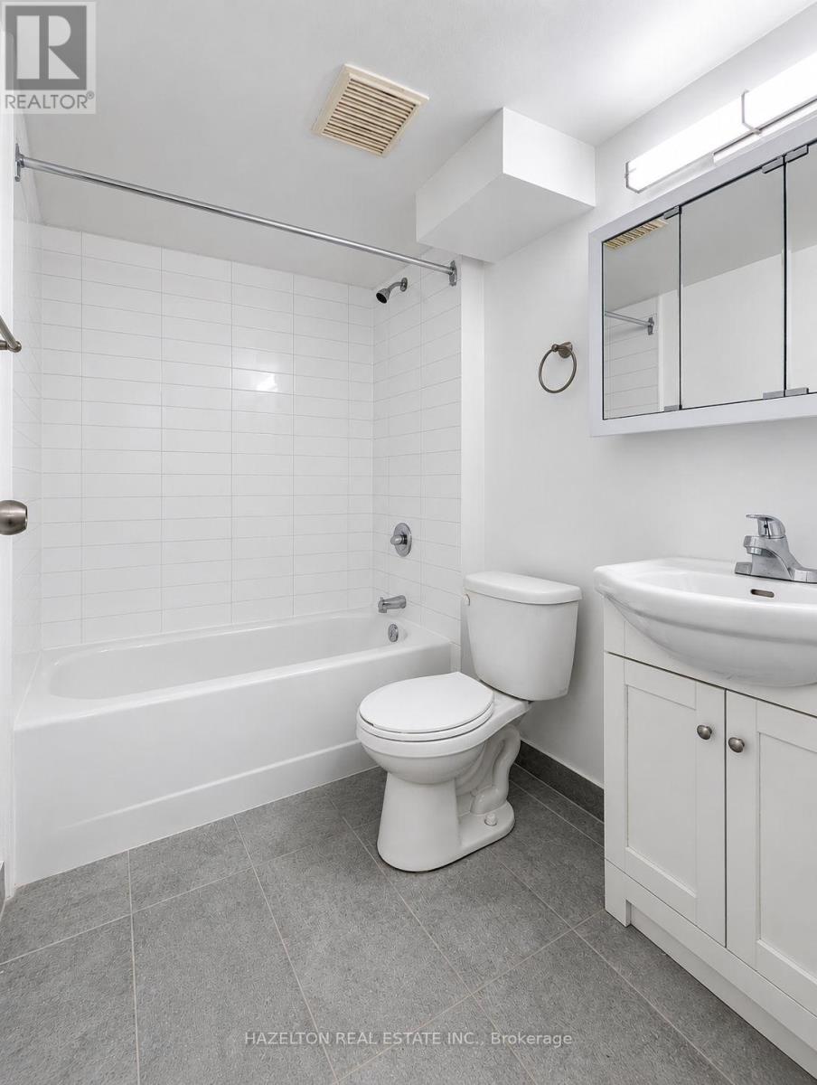 102 - 57 Parkwoods Village Drive, Toronto, Ontario  M3A 2X3 - Photo 10 - C13699482