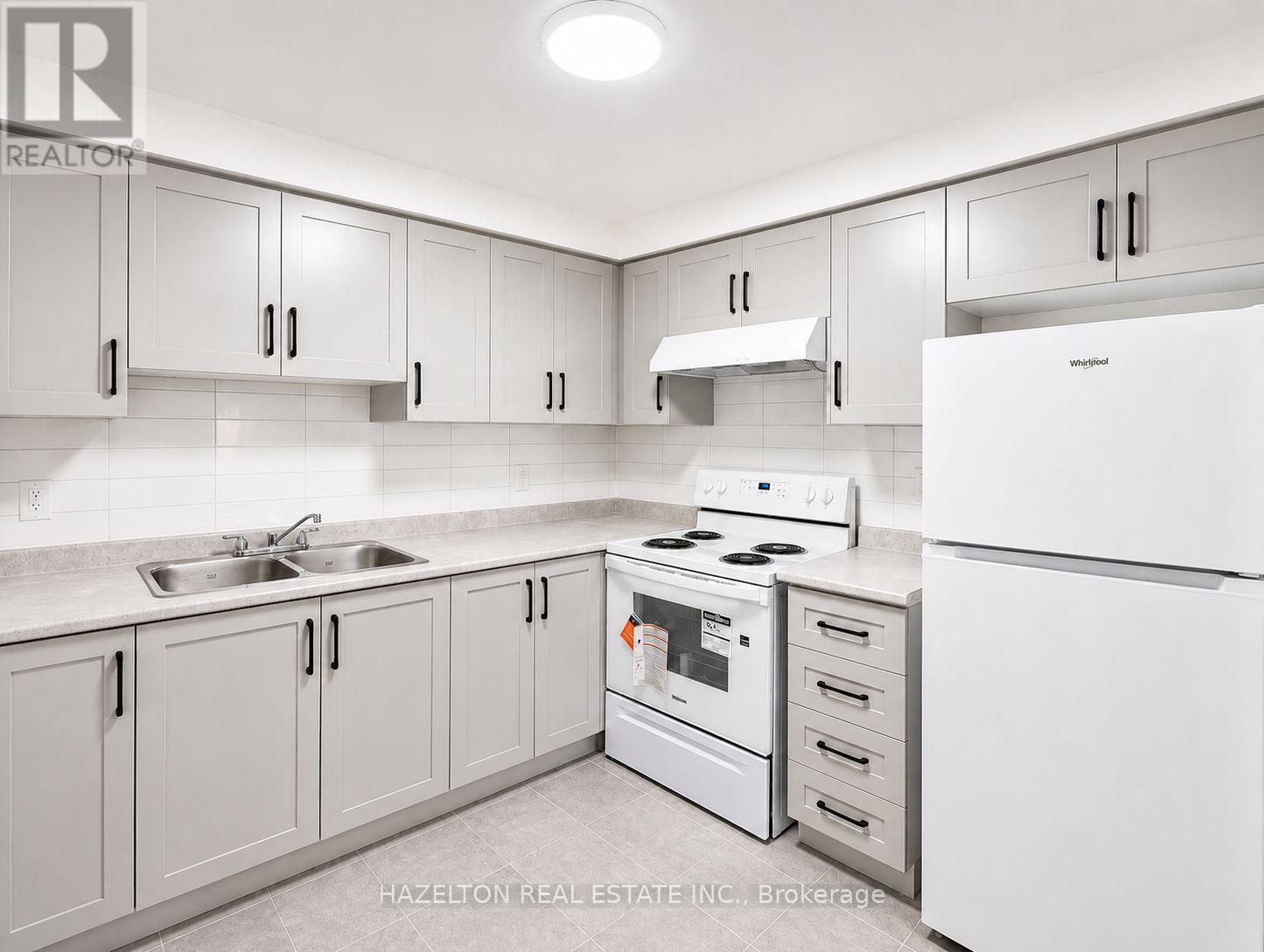 102 - 57 Parkwoods Village Drive, Toronto, Ontario  M3A 2X3 - Photo 5 - C13699482