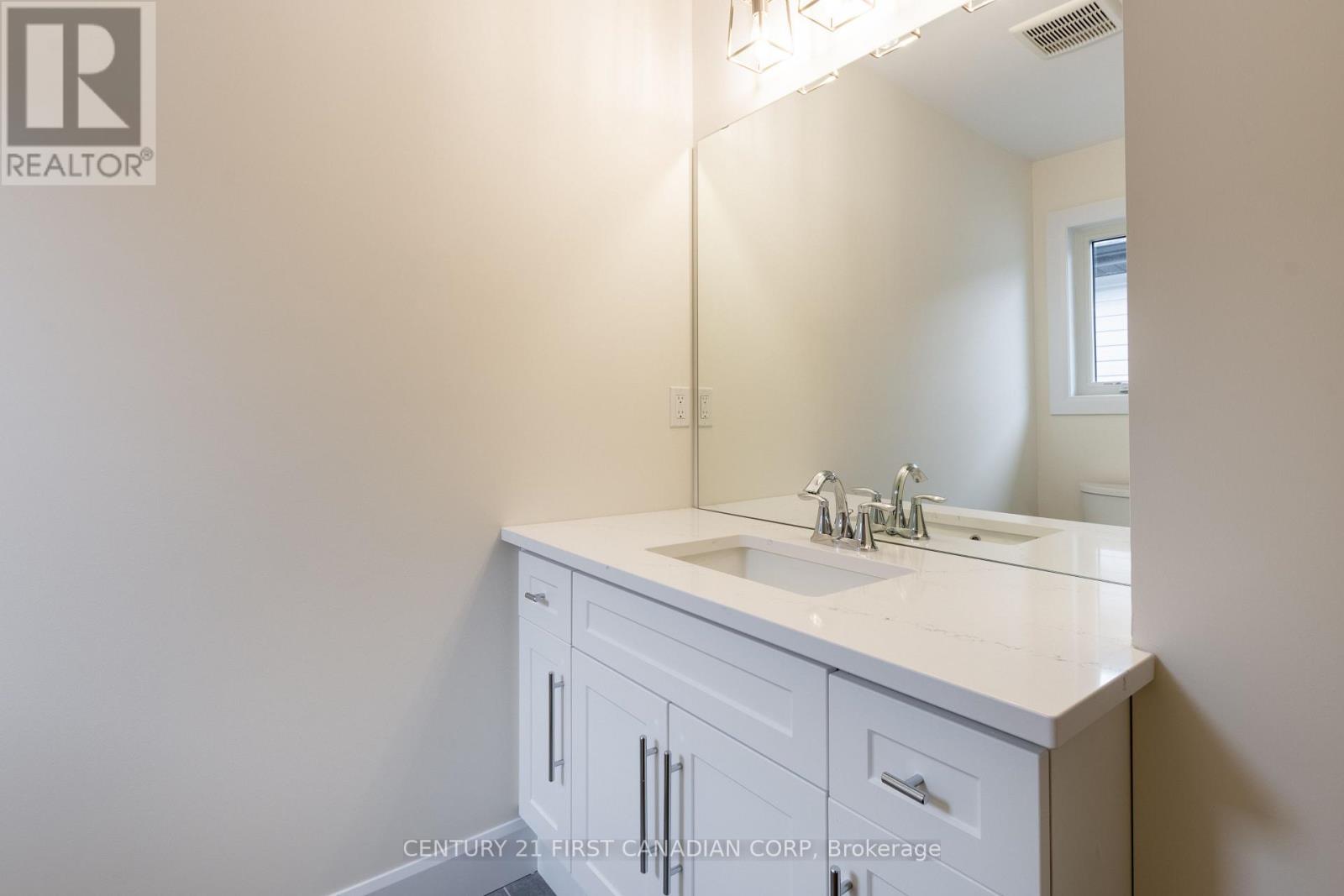 6453 Royal Magnolia Avenue, London South, Ontario  N6P 0K2 - Photo 22 - X13699746