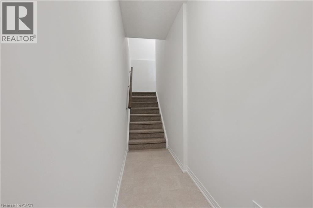 525 Erinbrook Drive Unit# B039, Kitchener, Ontario  N2E 0L4 - Photo 7 - 40763835
