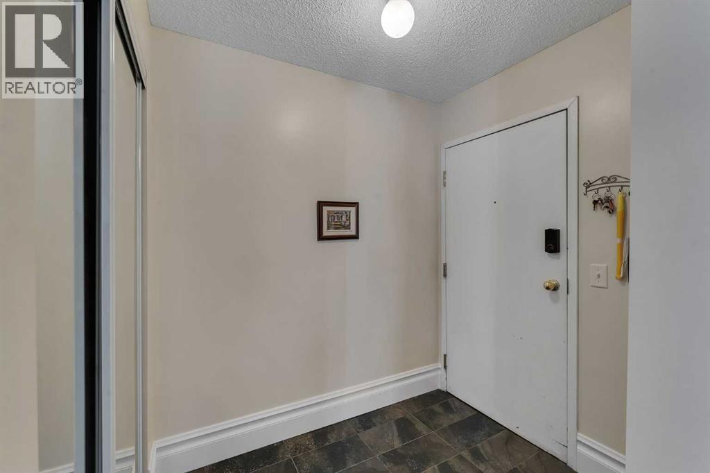 106, 7106 Valleyview Park SE, Calgary, Alberta  T2B 3R6 - Photo 4 - A2304458