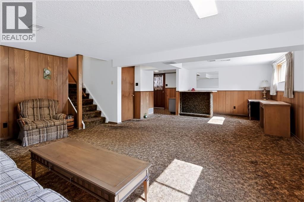 35 Burrwood Drive, Hamilton, Ontario  L9C 3S9 - Photo 27 - 40854534