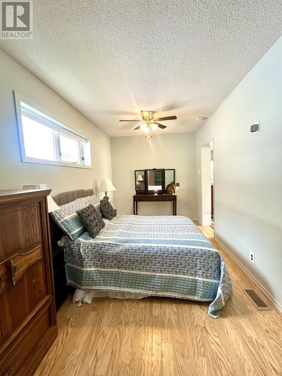 405 Mosher Avenue, Fort Frances, Ontario  P9A 2N1 - Photo 11 - TB2602441