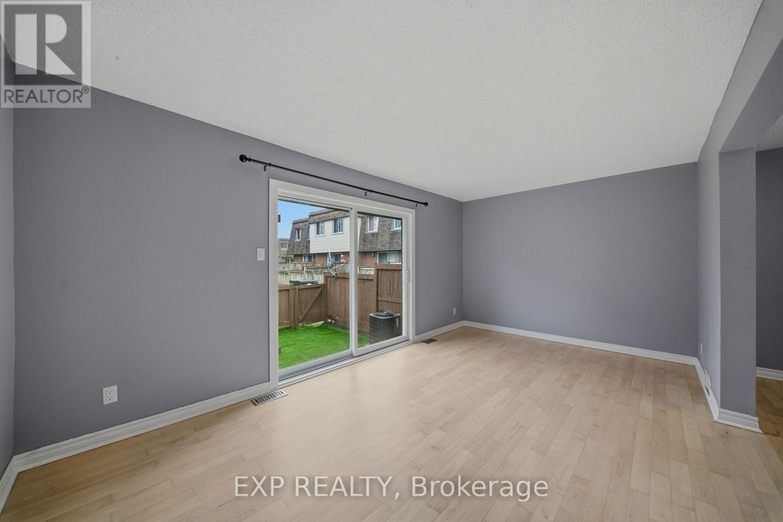 1713 Heatherington Road, Ottawa, Ontario  K1V 8T8 - Photo 5 - X13699750