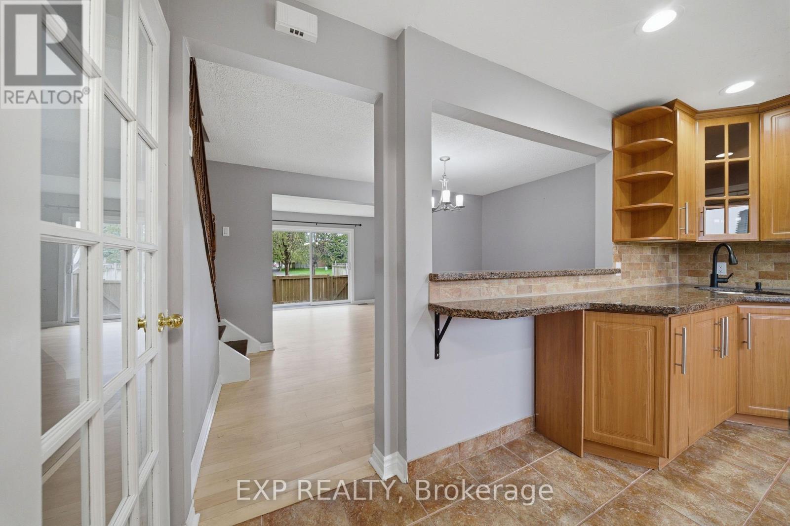 1713 Heatherington Road, Ottawa, Ontario  K1V 8T8 - Photo 9 - X13699750