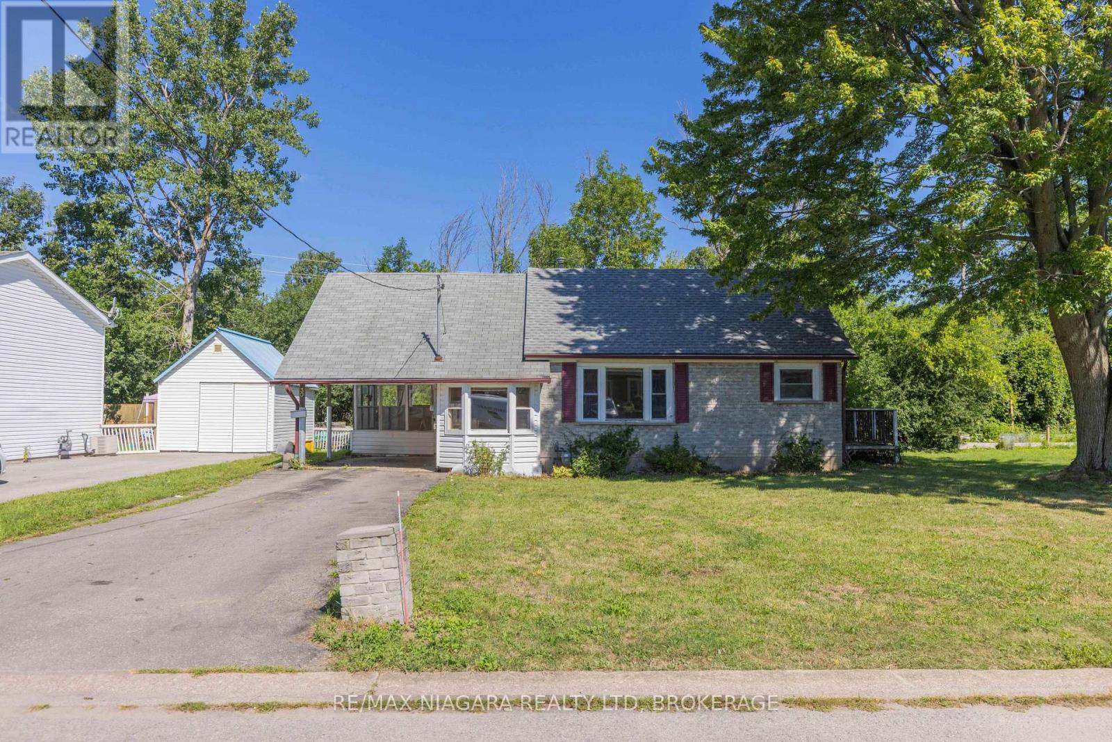 30 A Avenue, Fort Erie, Ontario  L2A 1C9 - Photo 1 - X13699774