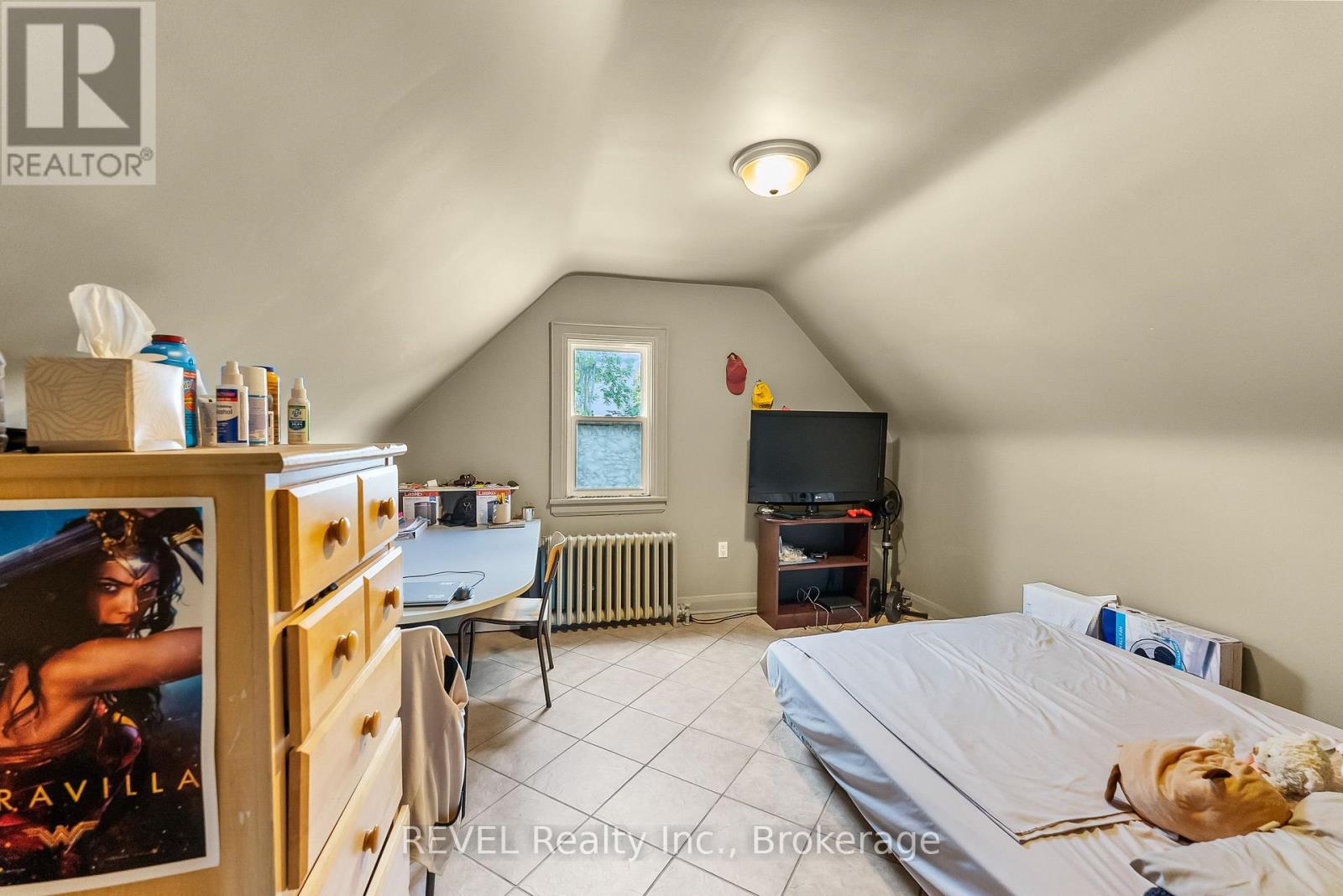 Upper - 28 Division Street, St. Catharines, Ontario  L2R 3G2 - Photo 6 - X13699826