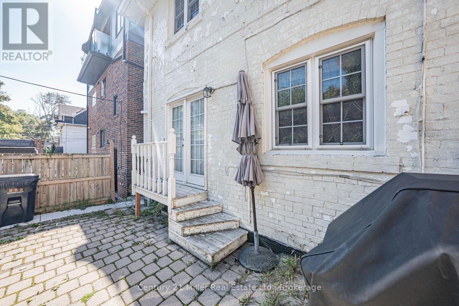 First Floor - 889 Avenue Road, Toronto, Ontario  M5P 2K7 - Photo 21 - C13699834