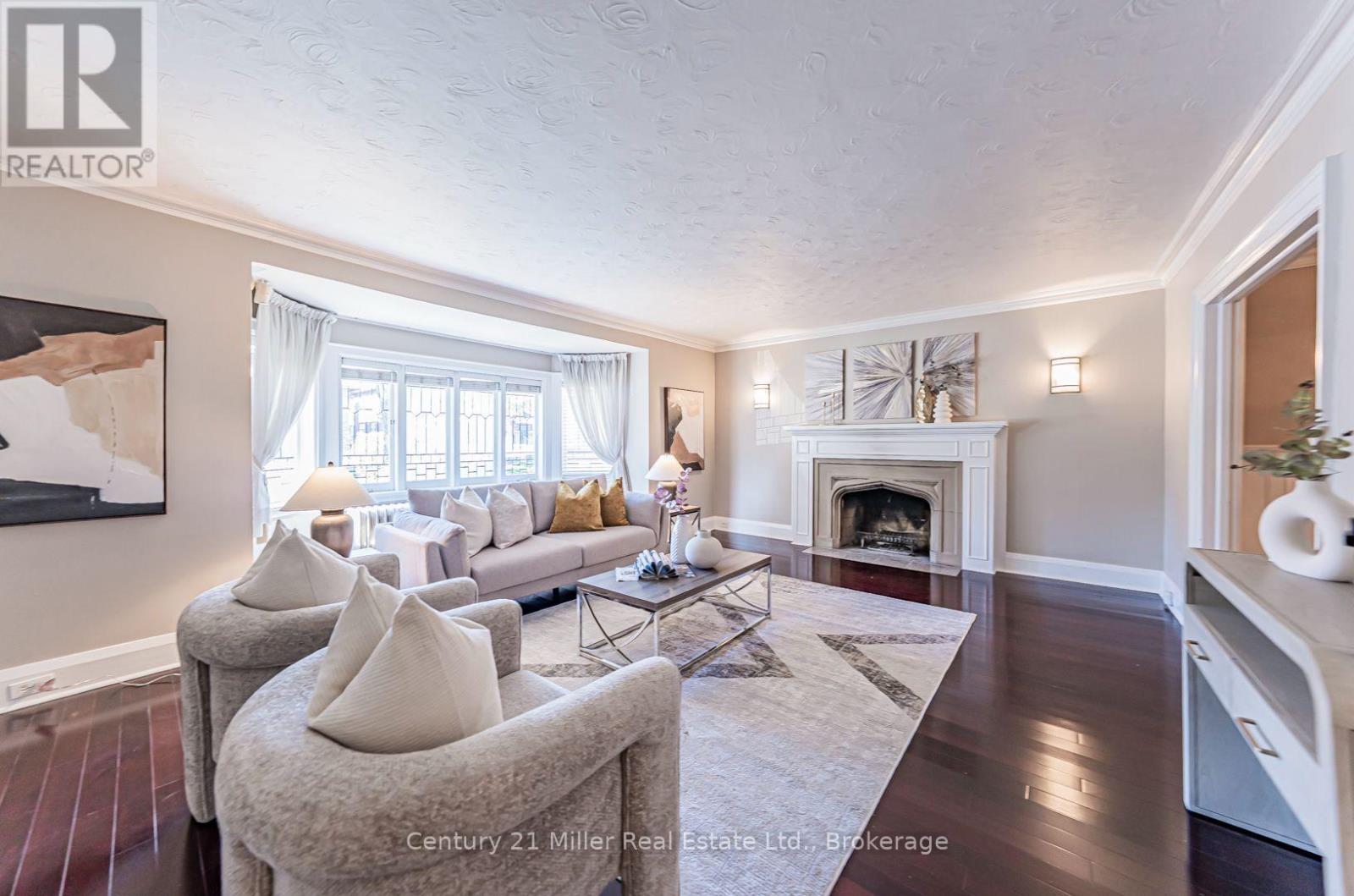 First Floor - 889 Avenue Road, Toronto, Ontario  M5P 2K7 - Photo 4 - C13699834