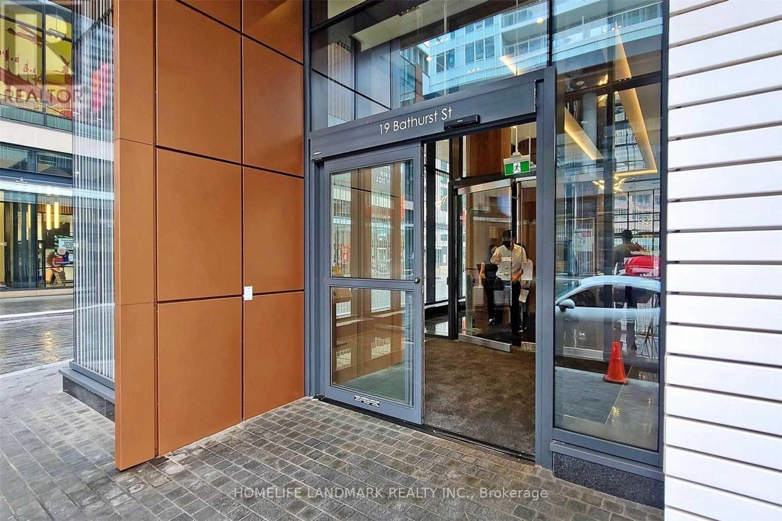 1616 - 19 Bathurst Street, Toronto, Ontario  M5V 0N2 - Photo 2 - C13699760