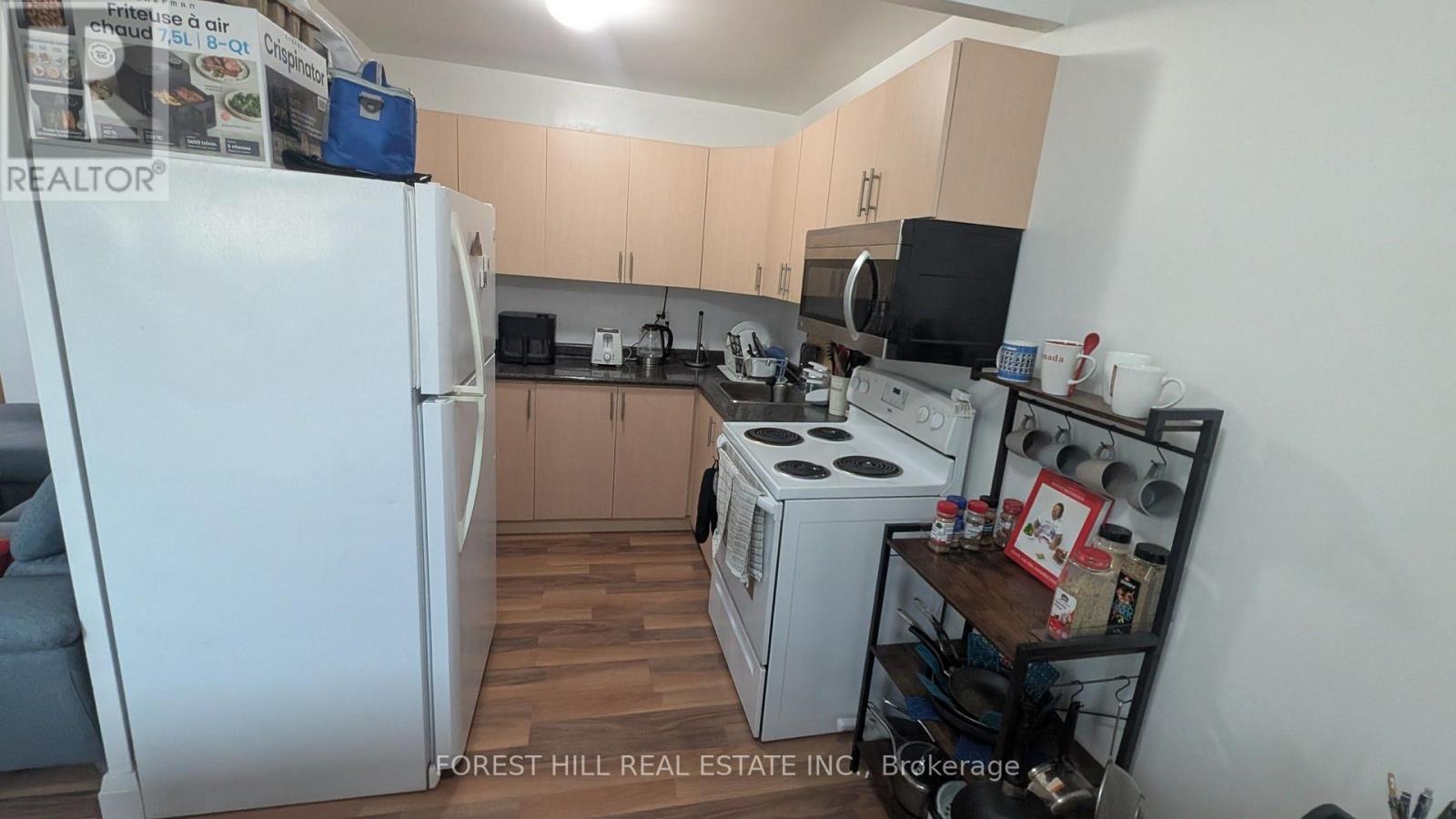 305 - 55 Neptune Drive, Toronto, Ontario M6A 1X2 - Photo 2 - C13699772