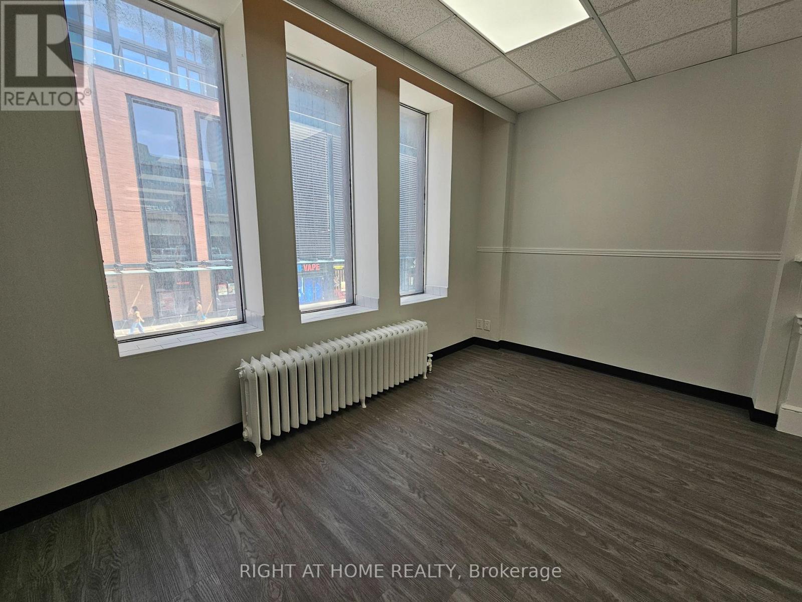 2 - 516 Yonge Street, Toronto, Ontario  M4Y 1X9 - Photo 12 - C13699780
