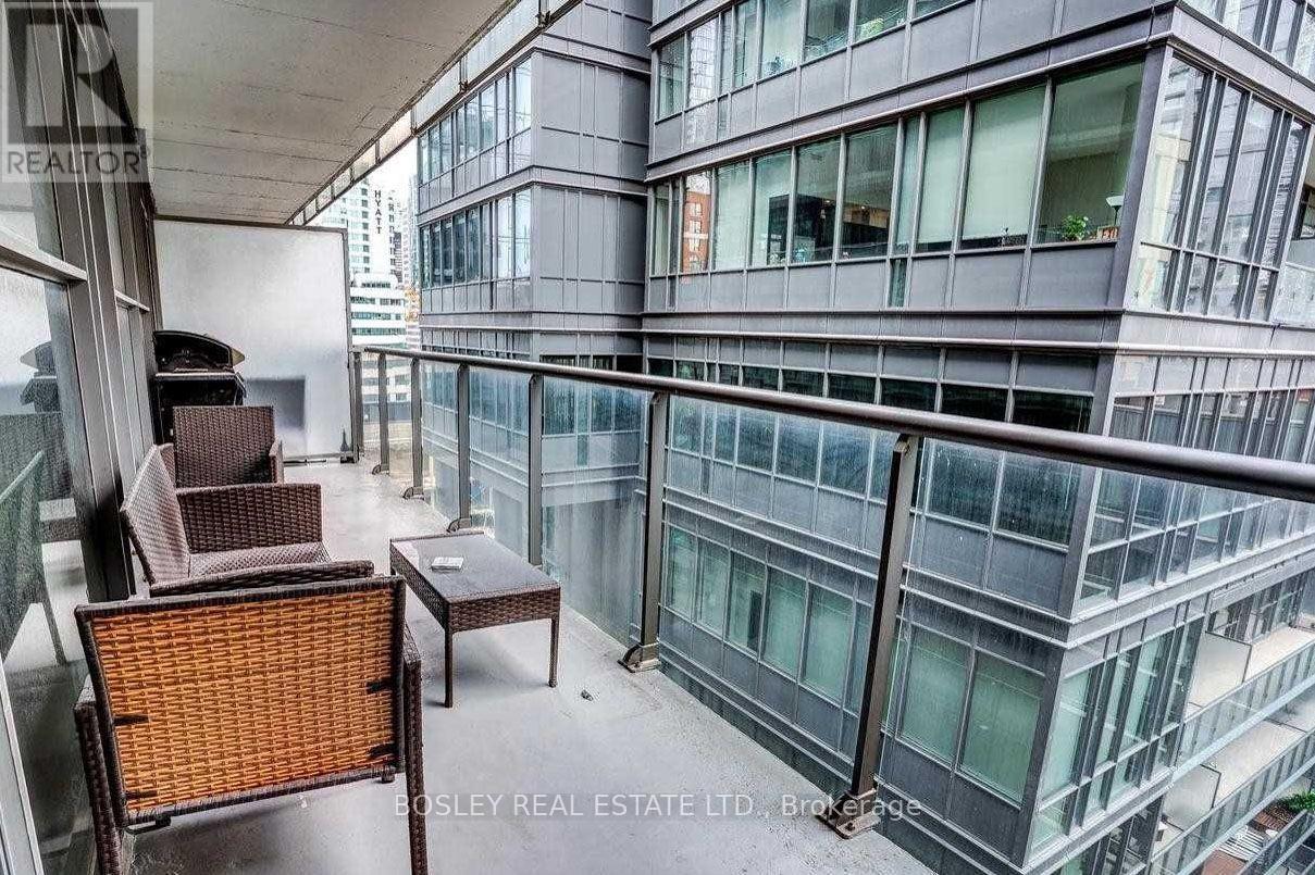 910 - 25 Oxley Street, Toronto, Ontario  M5V 2J5 - Photo 12 - C13699806
