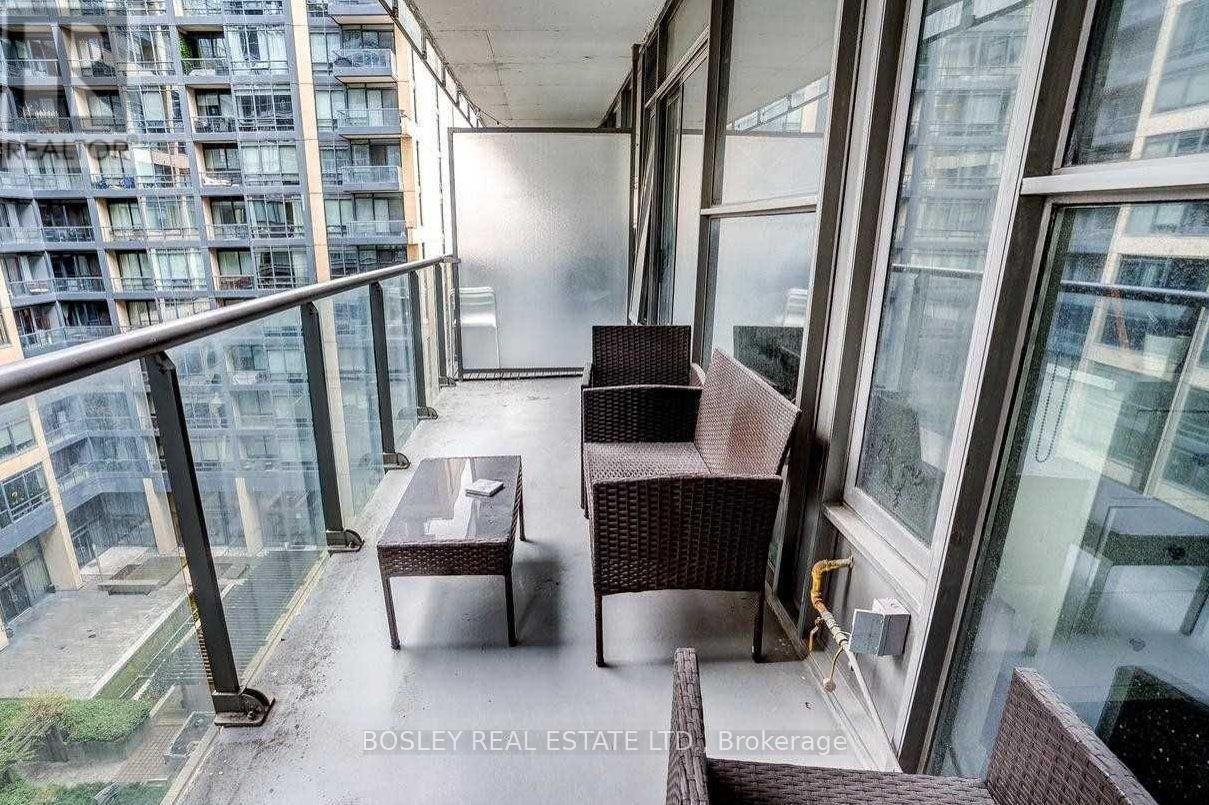 910 - 25 Oxley Street, Toronto, Ontario  M5V 2J5 - Photo 13 - C13699806