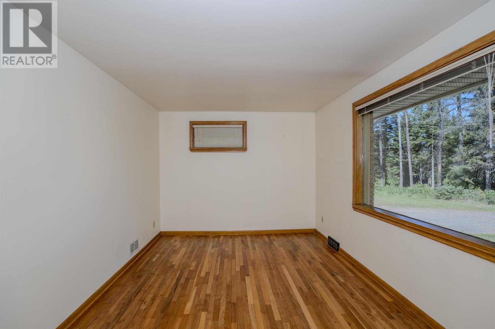 4137 Arthur St, Thunder Bay, Ontario  P7K 0H7 - Photo 10 - TB2602449