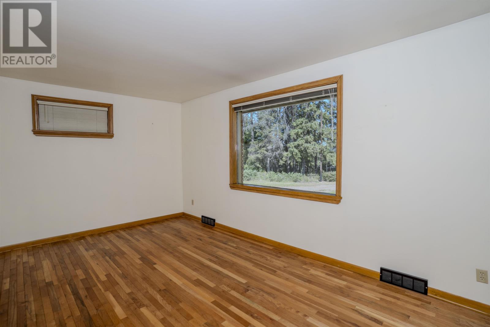 4137 Arthur St, Thunder Bay, Ontario  P7K 0H7 - Photo 9 - TB2602449