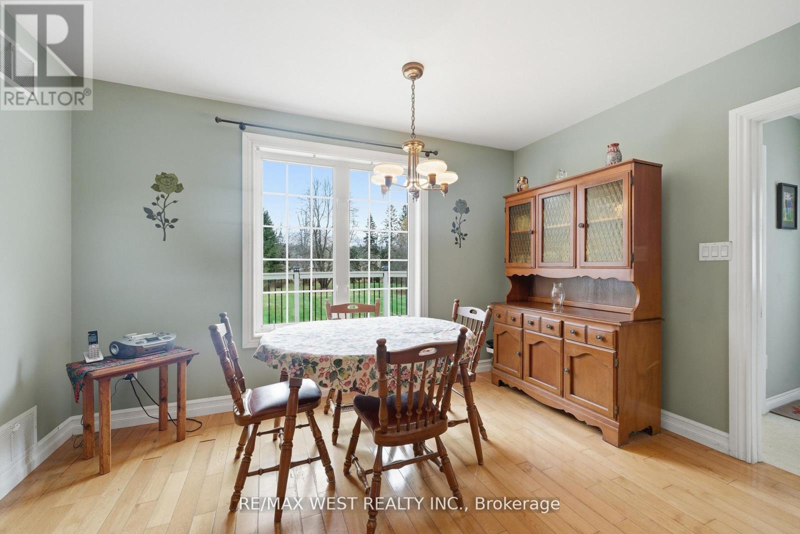 4 Coryell Street, Scugog, Ontario  L0C 1G0 - Photo 5 - E13699752