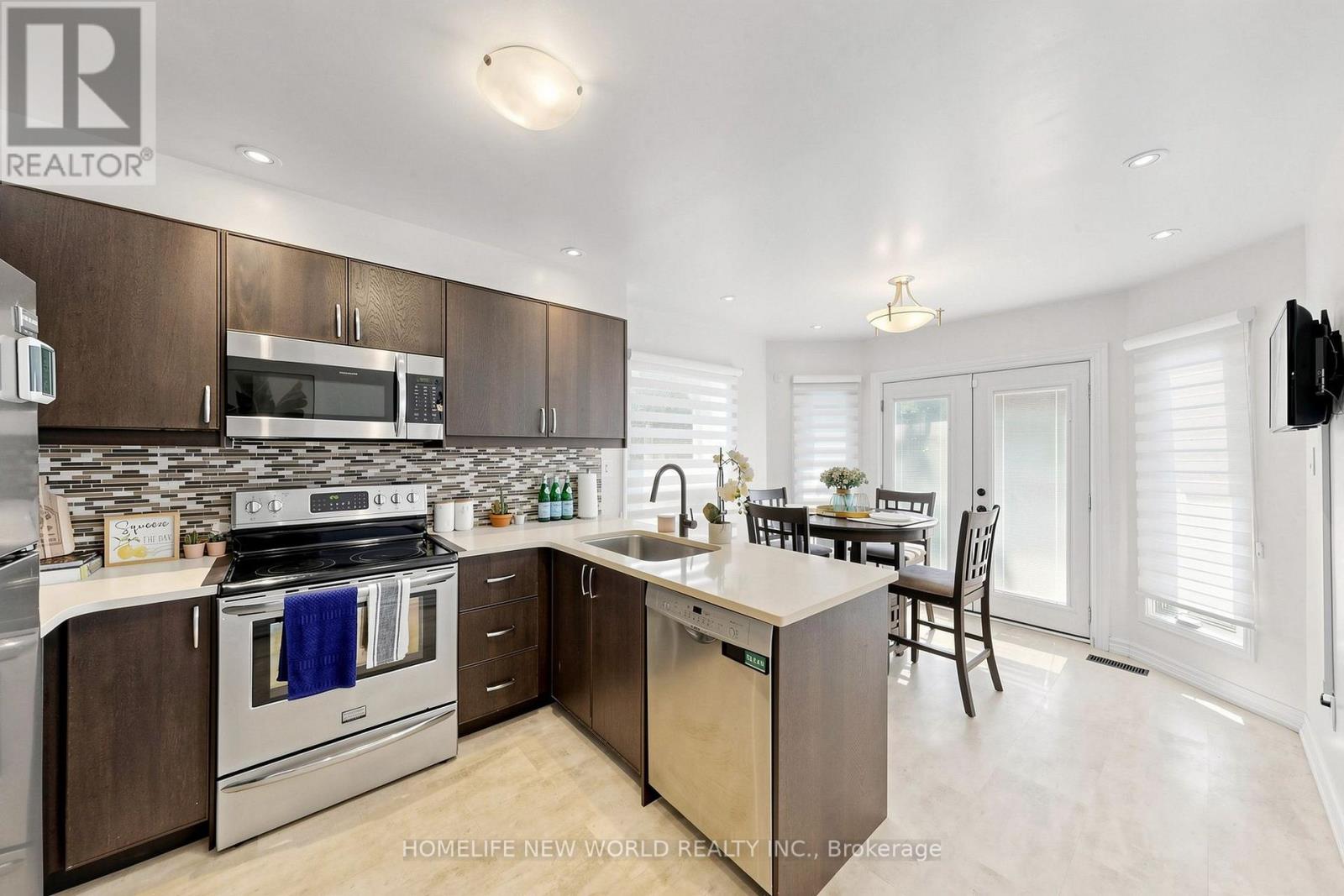 136 Reed Drive, Ajax, Ontario  L1S 6V2 - Photo 12 - E13699798