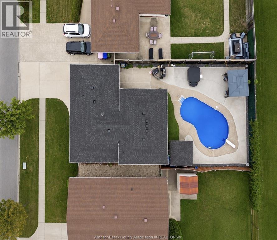 9335 Esplanade, Windsor, Ontario  N8R 1J3 - Photo 20 - 26020099