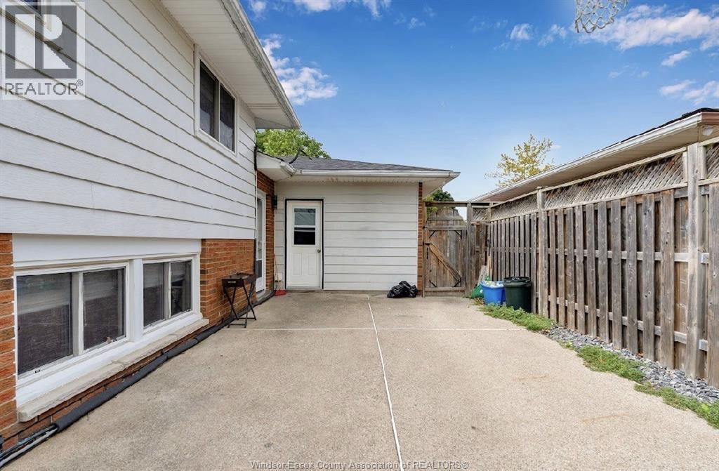 9335 Esplanade, Windsor, Ontario  N8R 1J3 - Photo 21 - 26020099