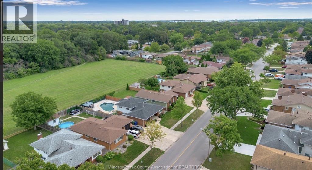 9335 Esplanade, Windsor, Ontario  N8R 1J3 - Photo 22 - 26020099