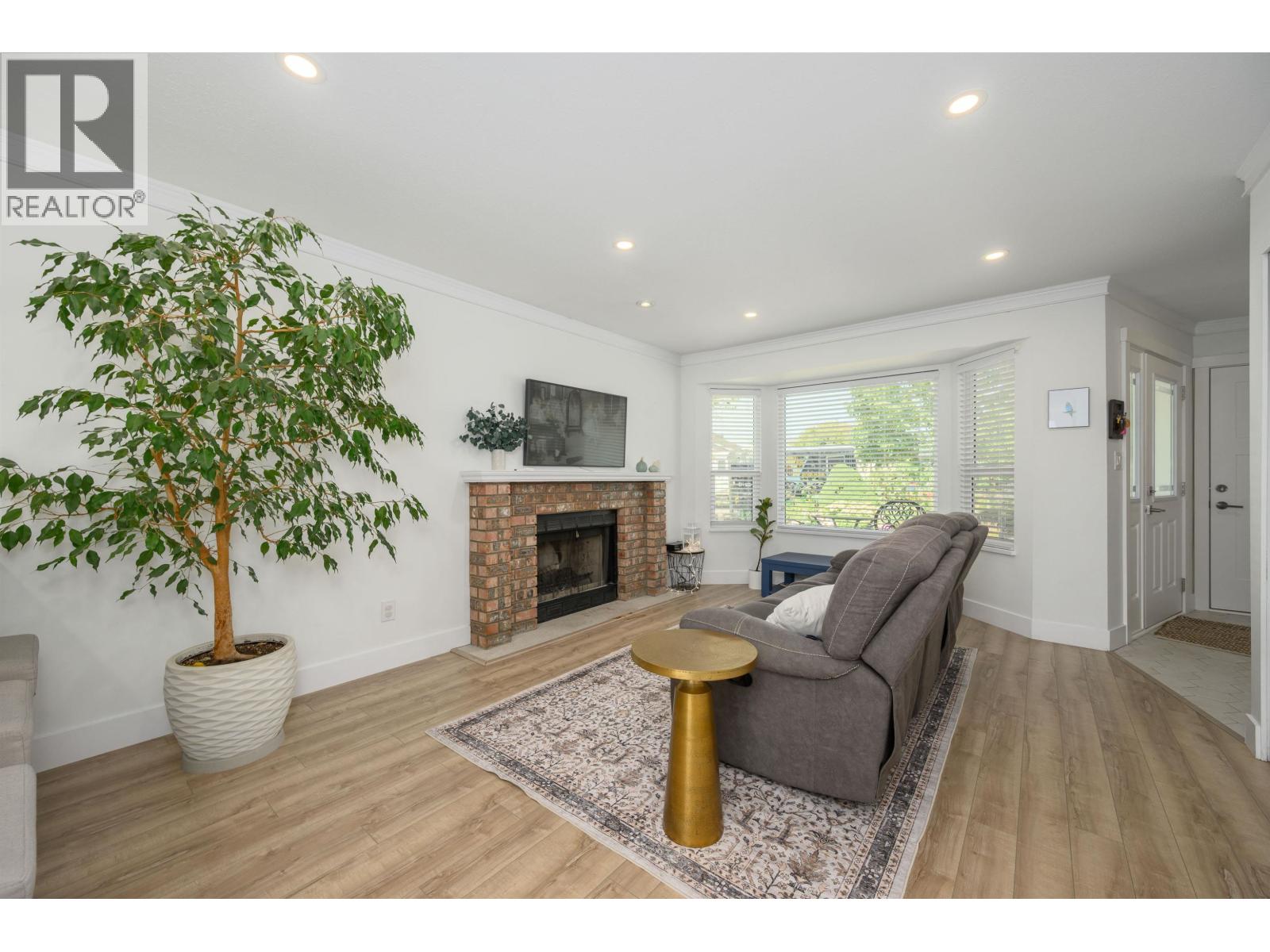 23043 Olund Crescent, Maple Ridge, British Columbia  V2X 0E8 - Photo 13 - R3157802