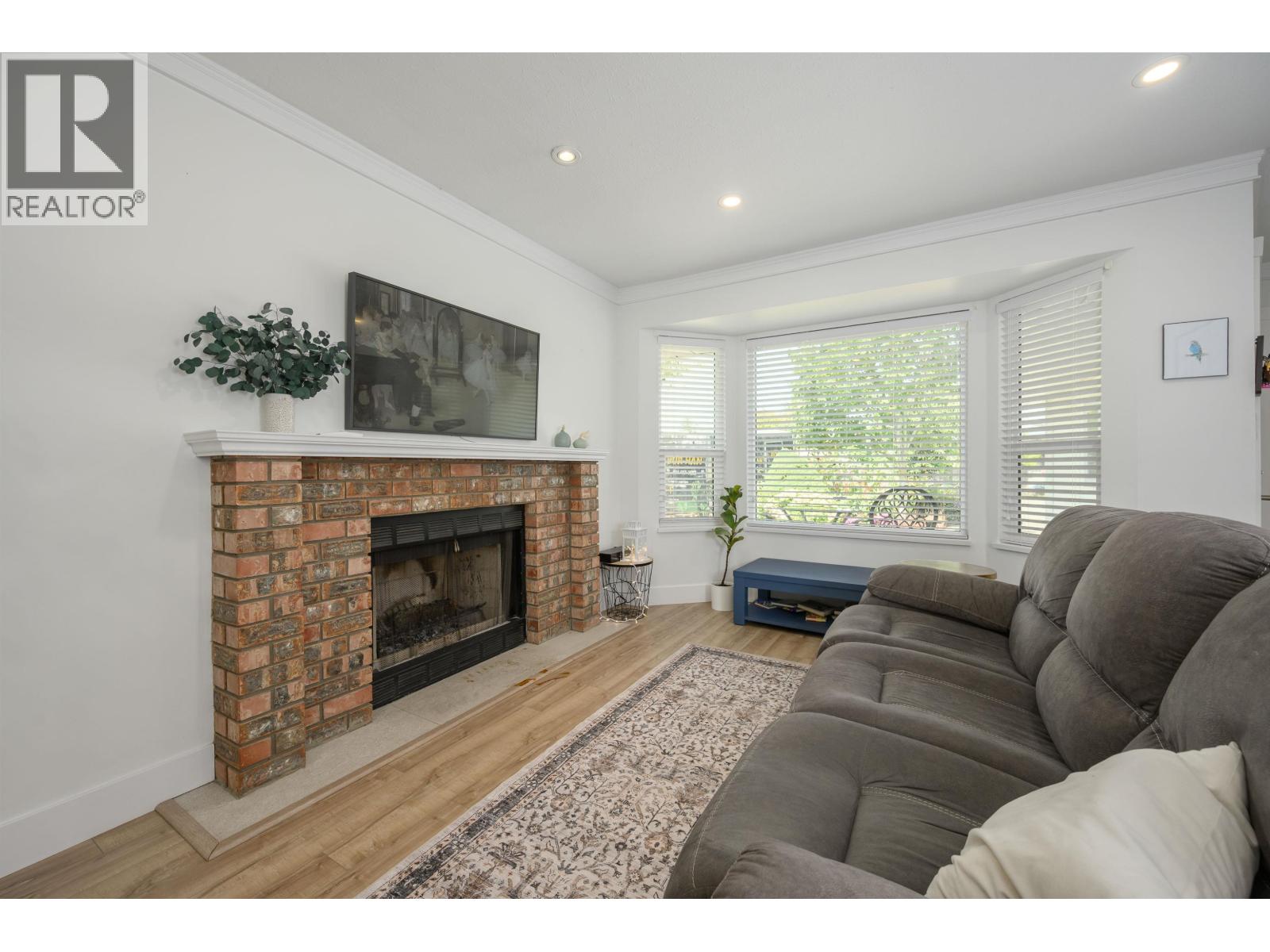23043 Olund Crescent, Maple Ridge, British Columbia  V2X 0E8 - Photo 14 - R3157802