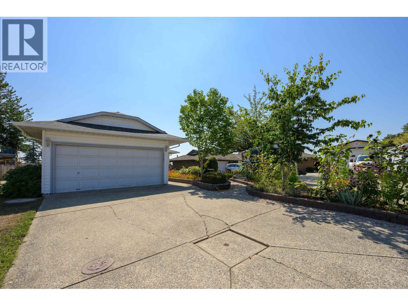 23043 Olund Crescent, Maple Ridge, British Columbia  V2X 0E8 - Photo 32 - R3157802