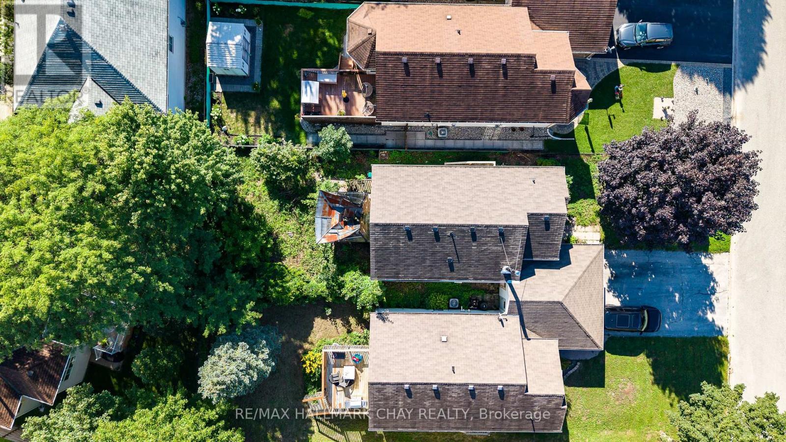 5 Goldsmith Place, Wasaga Beach, Ontario  L9Z 1E4 - Photo 4 - S13699754