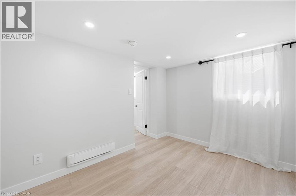 10 Cardinal Crescent N Unit# 2, Waterloo, Ontario  N2J 2E4 - Photo 20 - 40856242