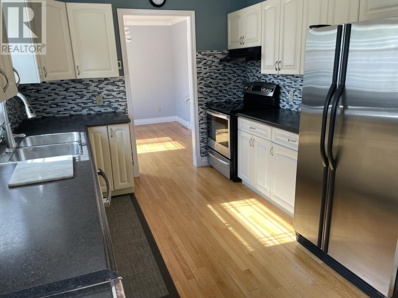 41 Park Drive, Corner Brook, Newfoundland & Labrador  A2H 7H8 - Photo 4 - 1301410