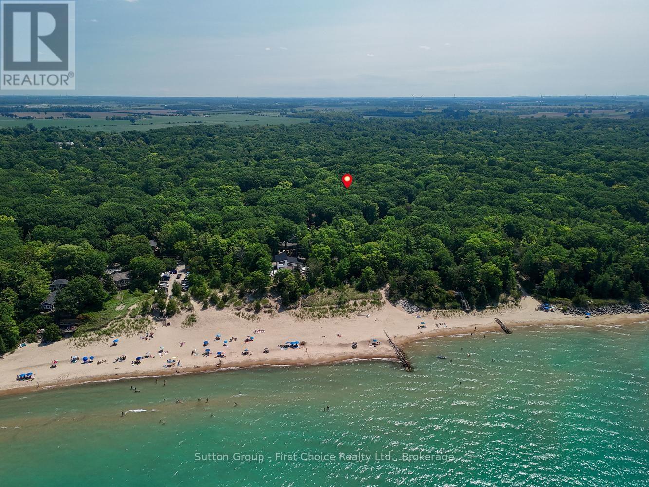 10287 Christie Boulevard, Lambton Shores (Bosanquet), Ontario  N0M 1T0 - Photo 2 - X13699788