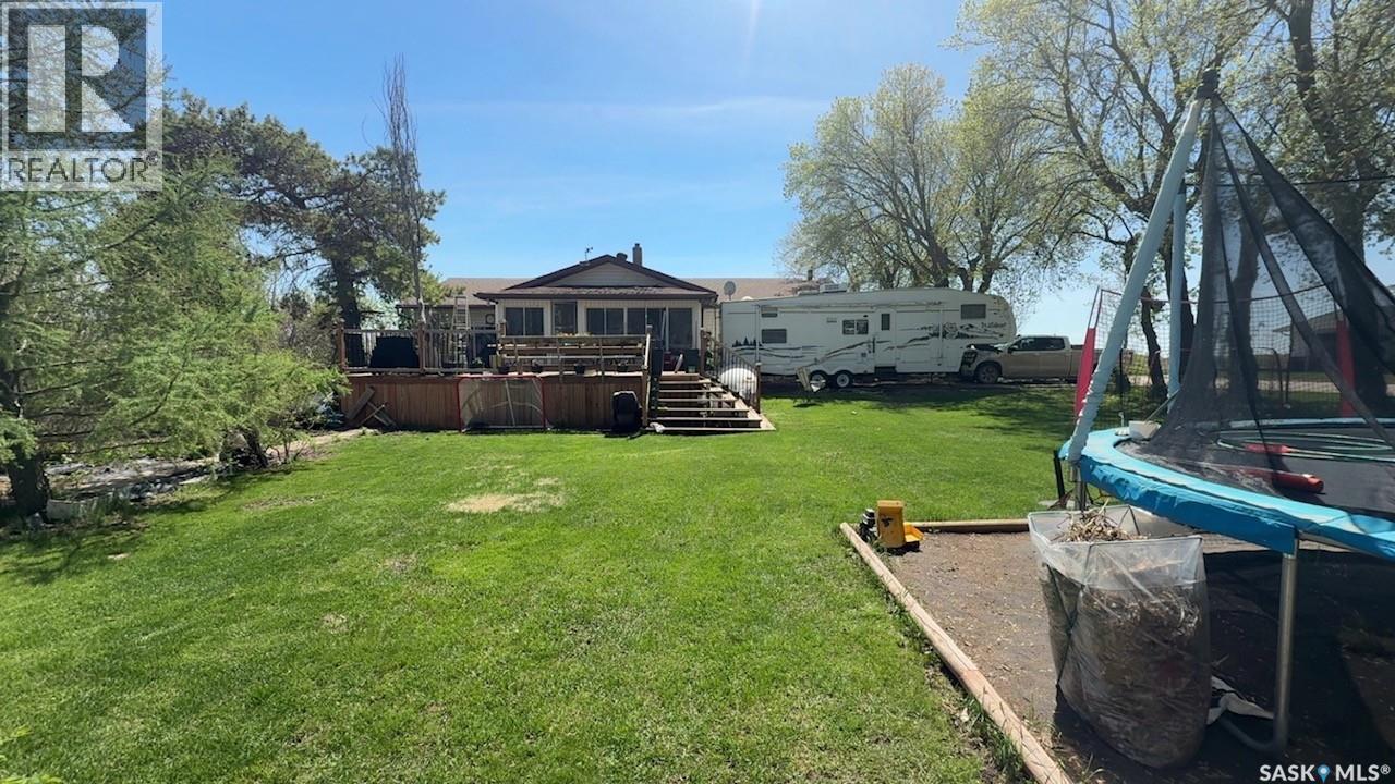 60 Railway Avenue, Redvers, Saskatchewan  S0C 2H0 - Photo 17 - SK041224