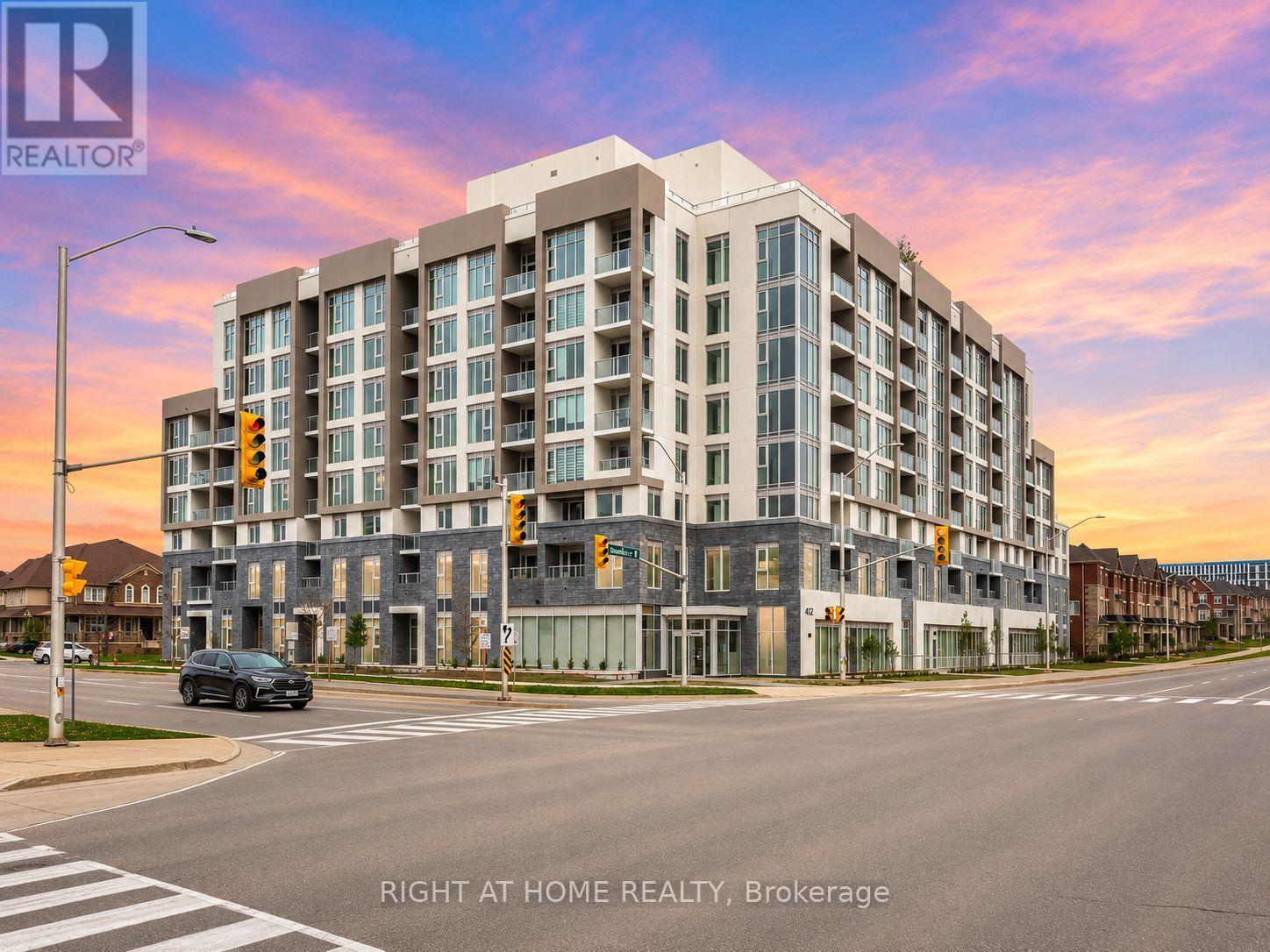 303 - 412 Silver Maple Road, Oakville, Ontario  L6H 7E3 - Photo 2 - W13699778