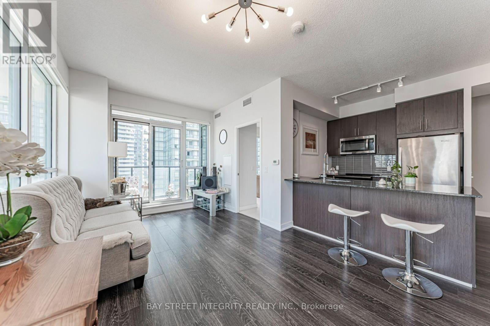 2815 - 4055 Parkside Village Drive, Mississauga, Ontario  L5B 0K2 - Photo 11 - W13699832