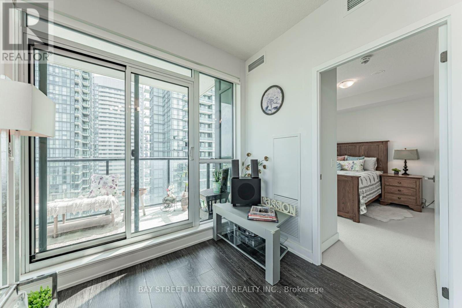 2815 - 4055 Parkside Village Drive, Mississauga, Ontario  L5B 0K2 - Photo 21 - W13699832