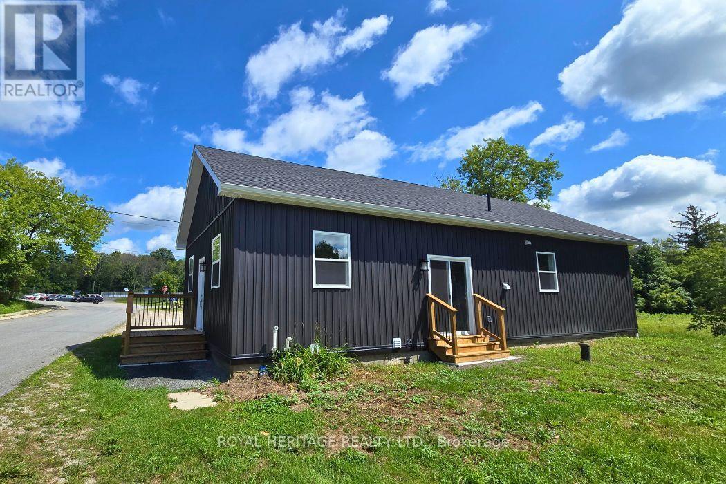 1009 Elm Tree Road, Central Frontenac, Ontario  K0H 1B0 - Photo 3 - X13699742