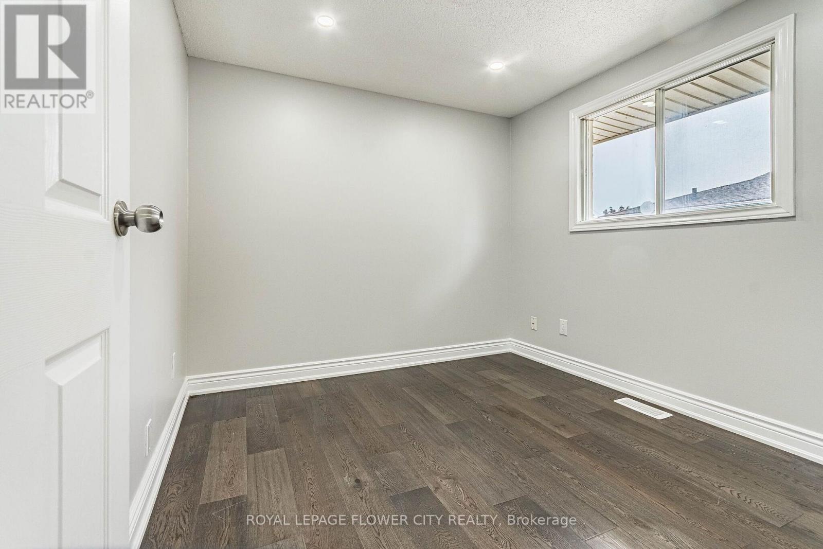 135 Keefer Road, Thorold, Ontario  L2V 4N1 - Photo 20 - X13698904