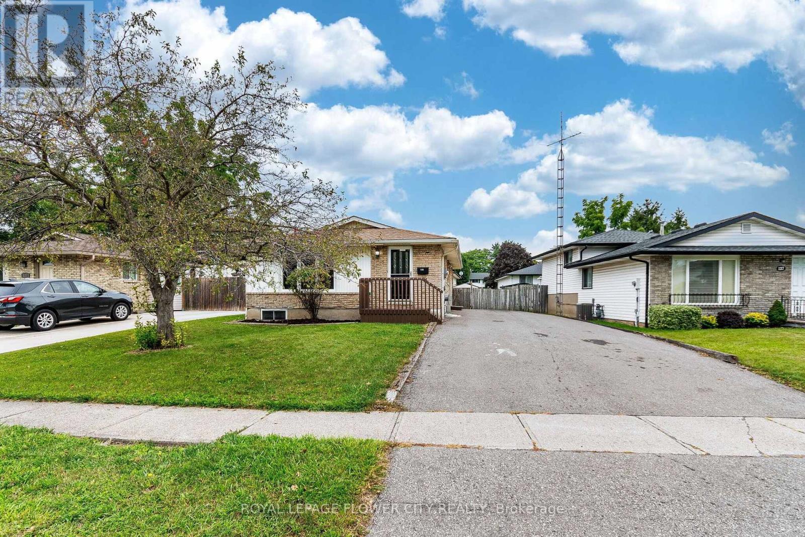 135 Keefer Road, Thorold, Ontario  L2V 4N1 - Photo 3 - X13698904