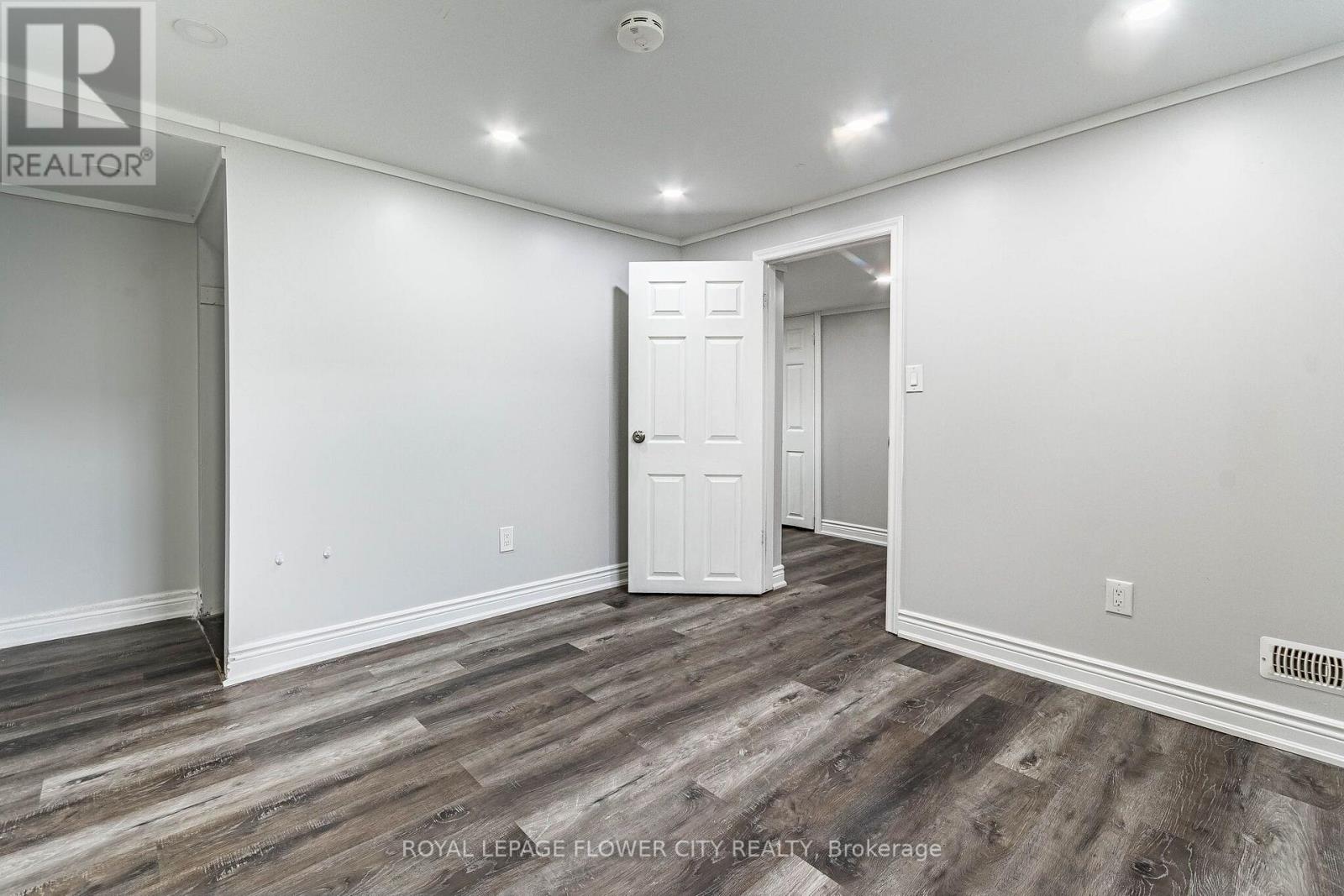 135 Keefer Road, Thorold, Ontario  L2V 4N1 - Photo 40 - X13698904