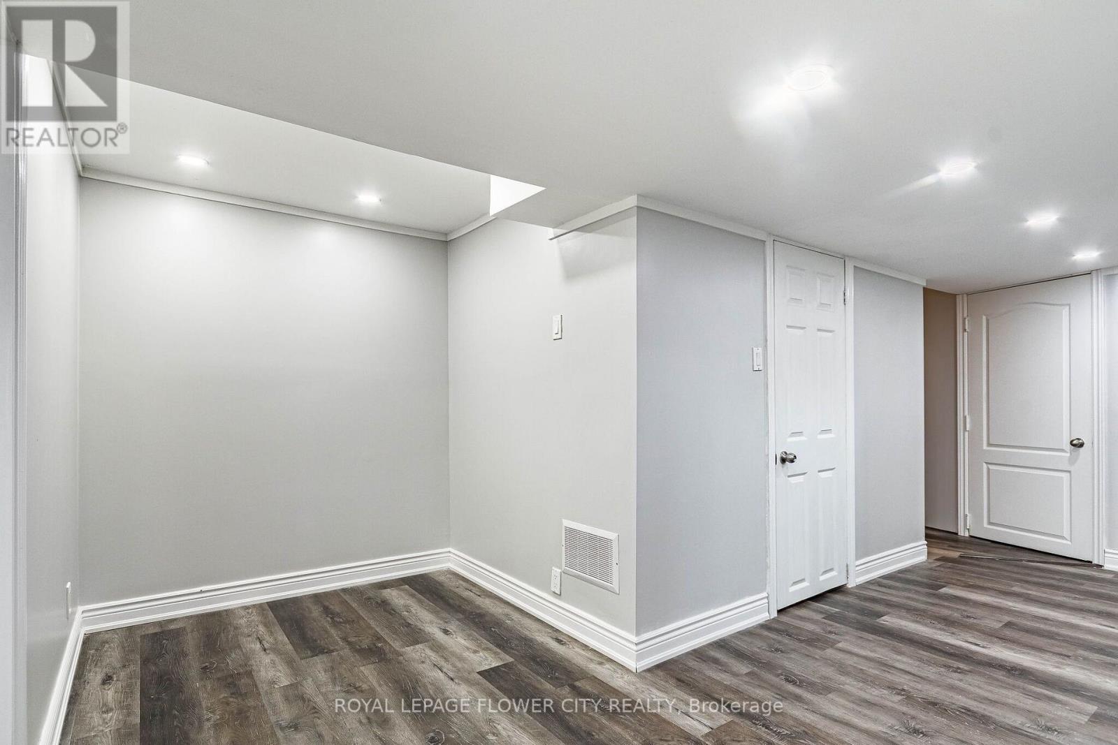 135 Keefer Road, Thorold, Ontario  L2V 4N1 - Photo 37 - X13698904