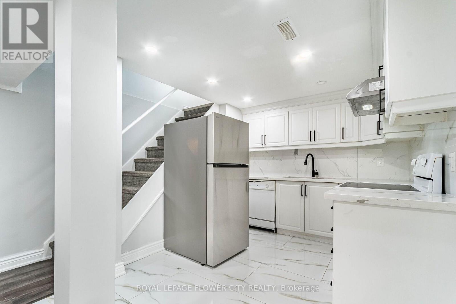 135 Keefer Road, Thorold, Ontario  L2V 4N1 - Photo 30 - X13698904