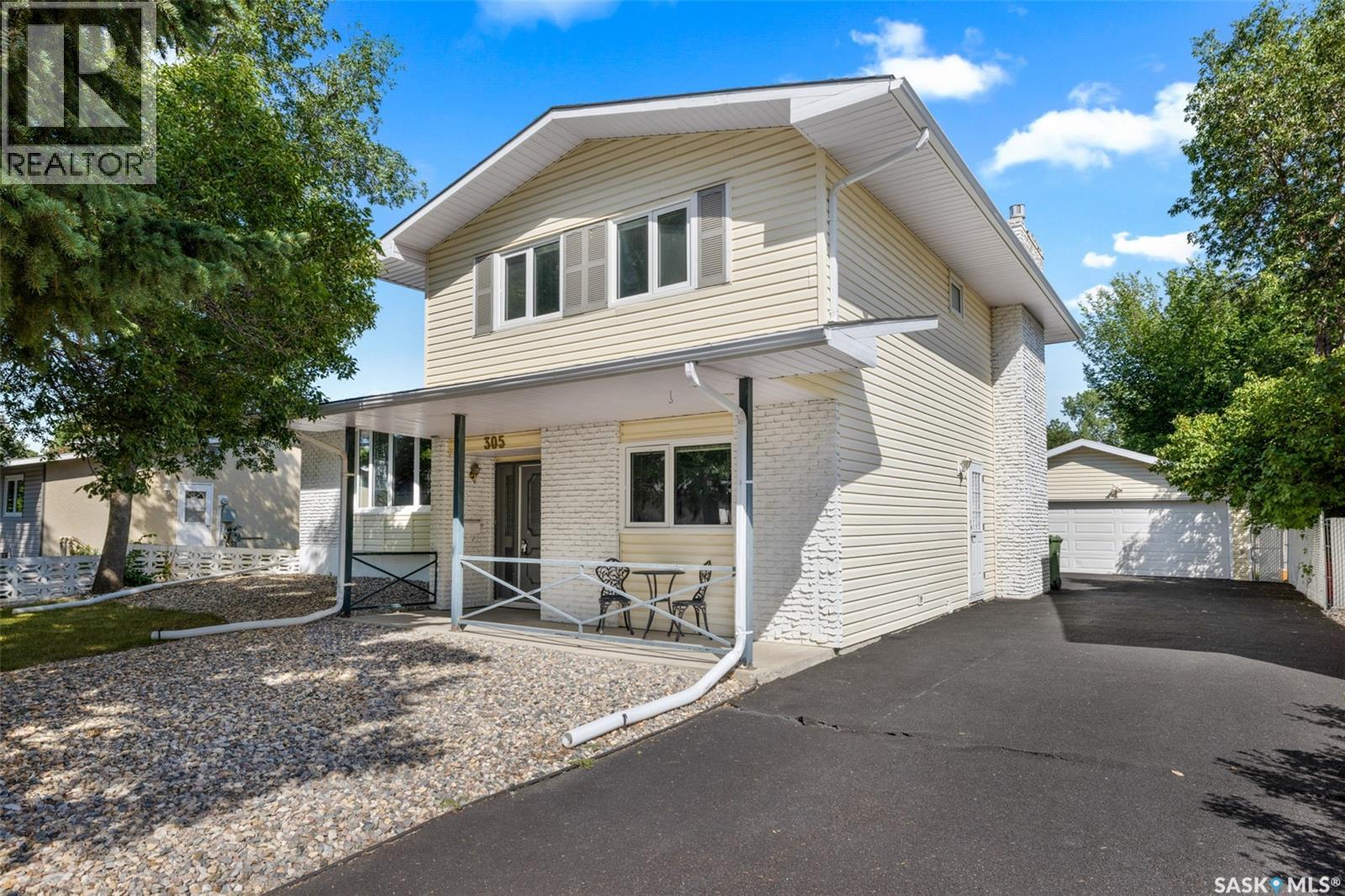 305 Hanley Crescent, Regina, Saskatchewan  S4R 5A9 - Photo 3 - SK046152