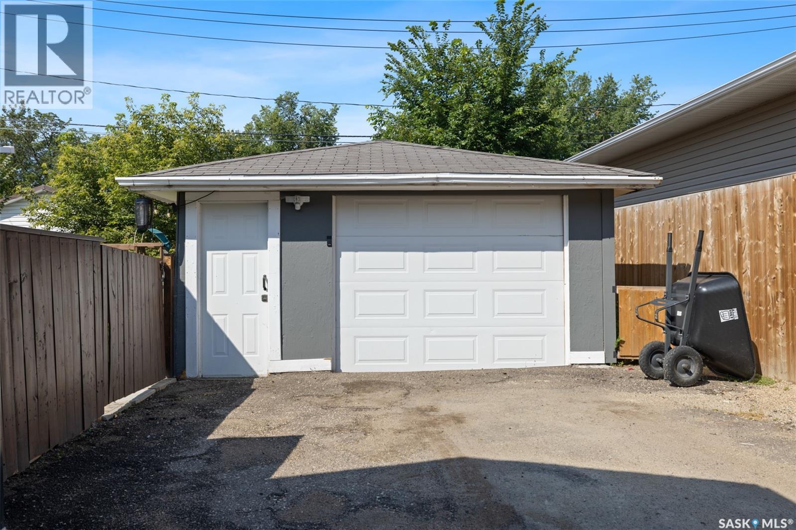 64 Coldwell Road, Regina, Saskatchewan  S4R 4K3 - Photo 27 - SK046145