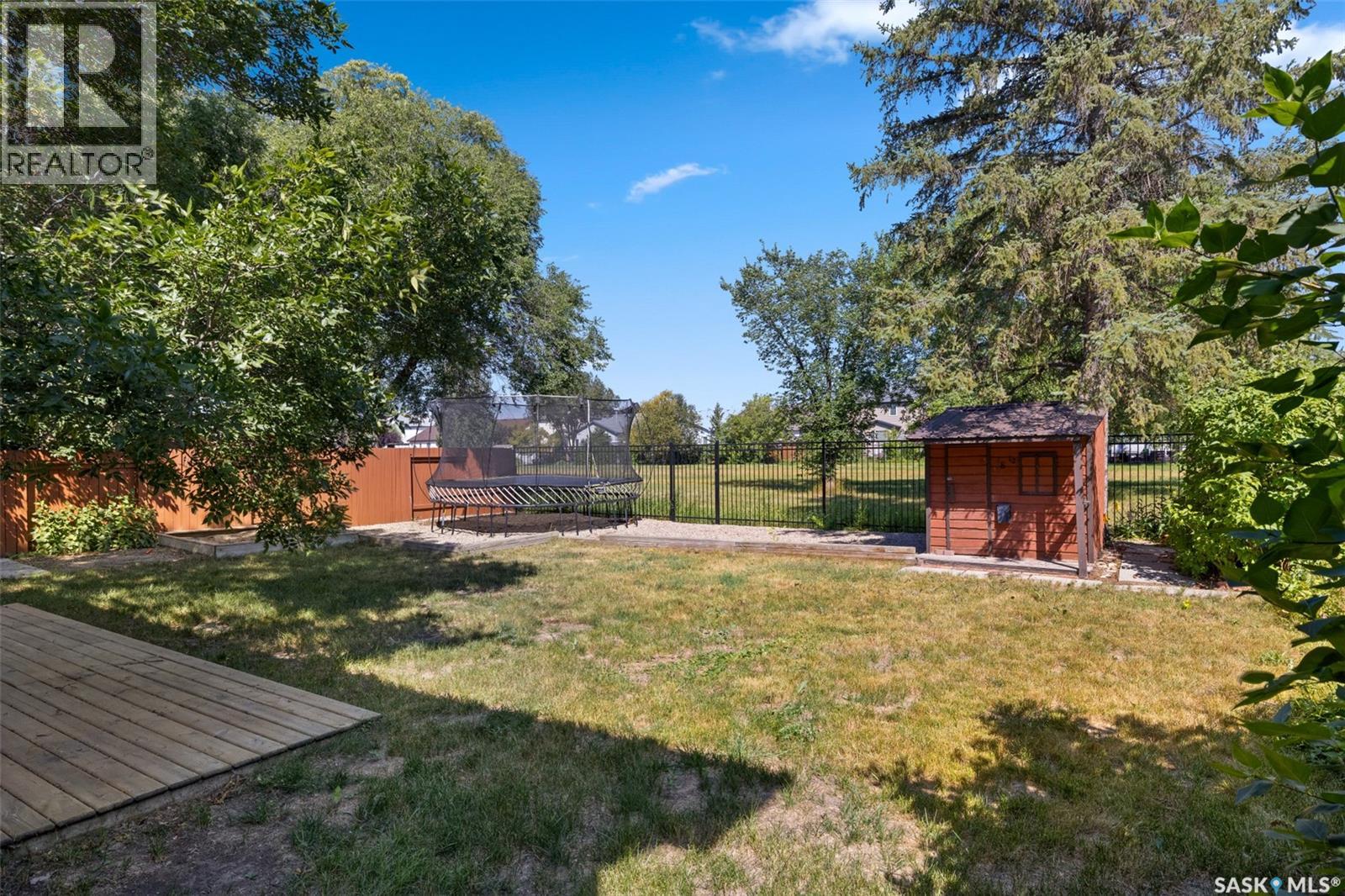 48 French Crescent, Regina, Saskatchewan  S4R 6N4 - Photo 33 - SK046079